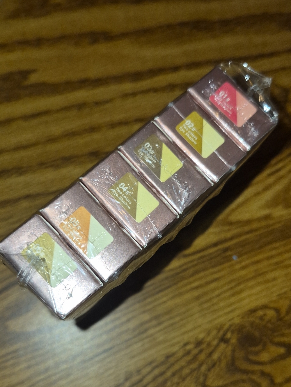 Multi-Shade Women Makeup Lipstick Set — Pink and Pastel Shades Nwt